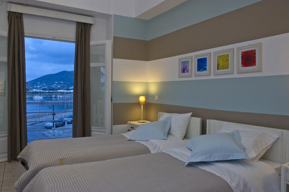 Hotel Oasis Parikia  Ngoại thất bức ảnh