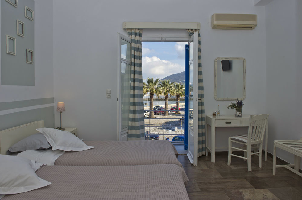 Hotel Oasis Parikia  Ngoại thất bức ảnh